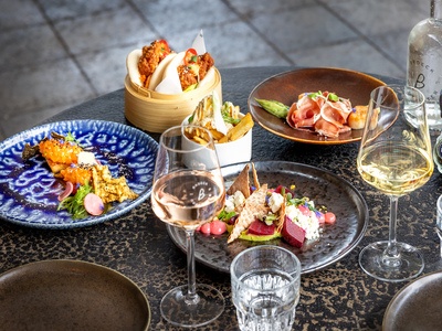 High wine met antipasti